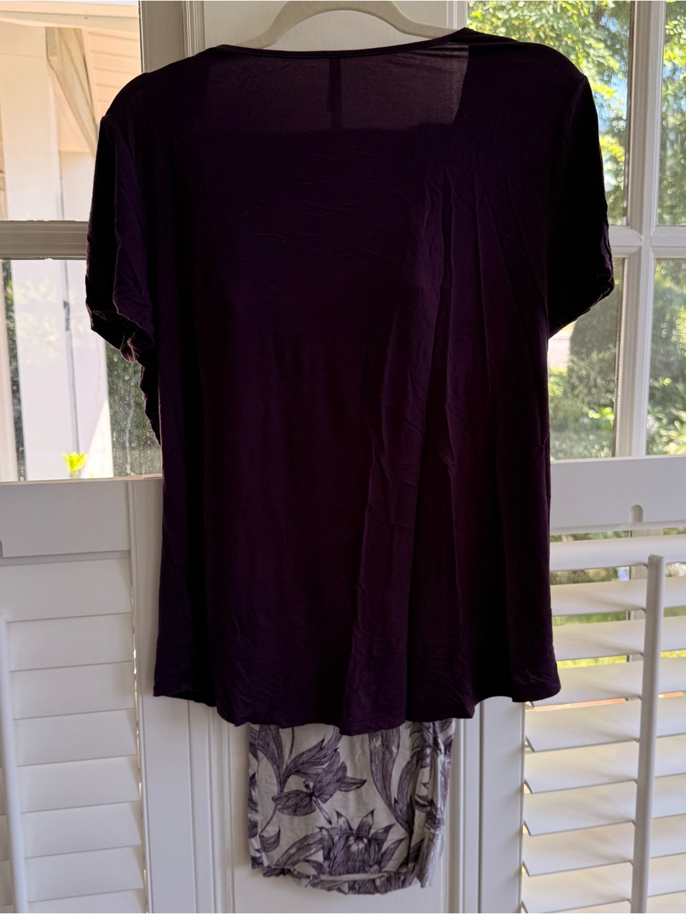 Soma Plum Short-Sleeve Pajama Set with Floral Pants Size M - Picture 4 of 5